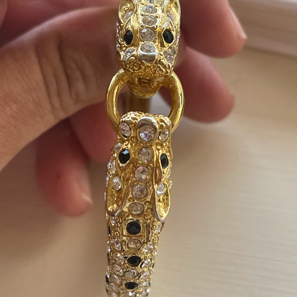 Vintage Leopard Panther Bracelet Gold Tone Rhinestone Hinged Bangle Animal Head - Picture 5 of 8